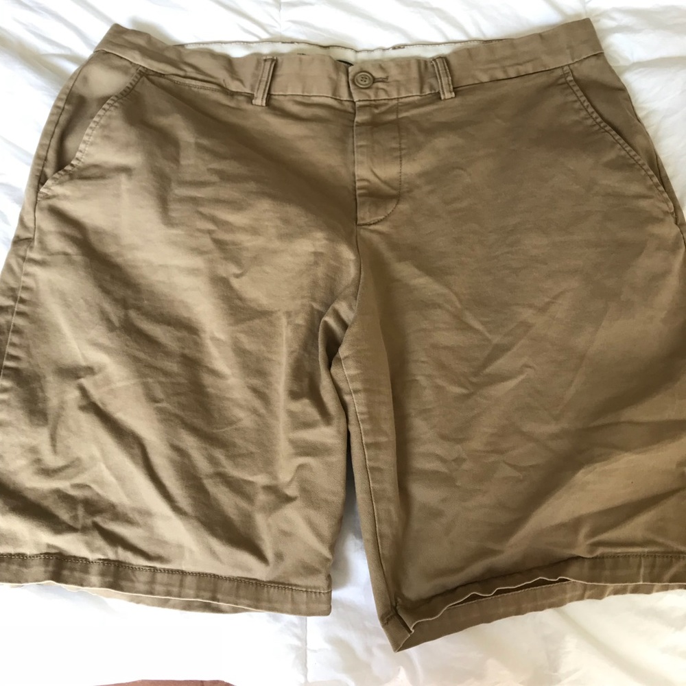 Old navy men’s shorts